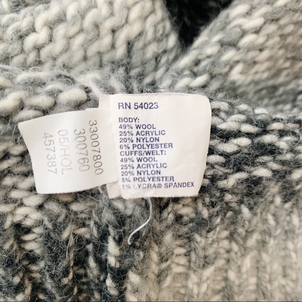 GAP Quarter Zip Mock Neck Sweater - Picture 13 of 13
